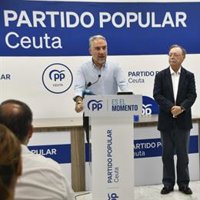 Bendodo dice que la candidatura de Calviño al BEI es una "anomalía democrática" y "la última gran mentira" de Sánchez
