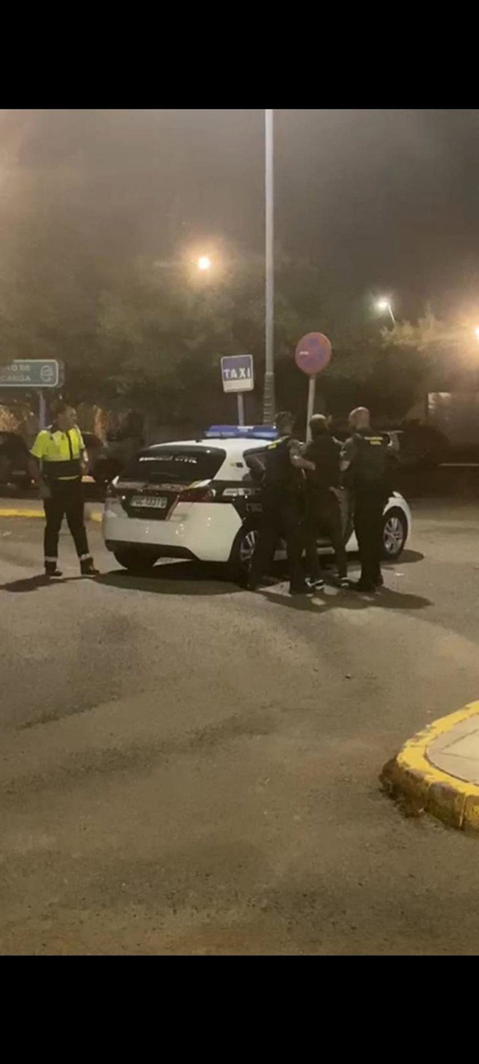 Detenido un delincuente habitual por portar dos pistolas simuladas en una guagua en Fuerteventura