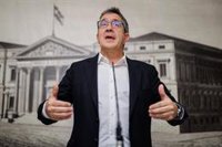 Patxi López acusa a Feijóo de "ejercicio de oscurantismo" por no publicar sus ingresos y critica sus pactos con Vox
