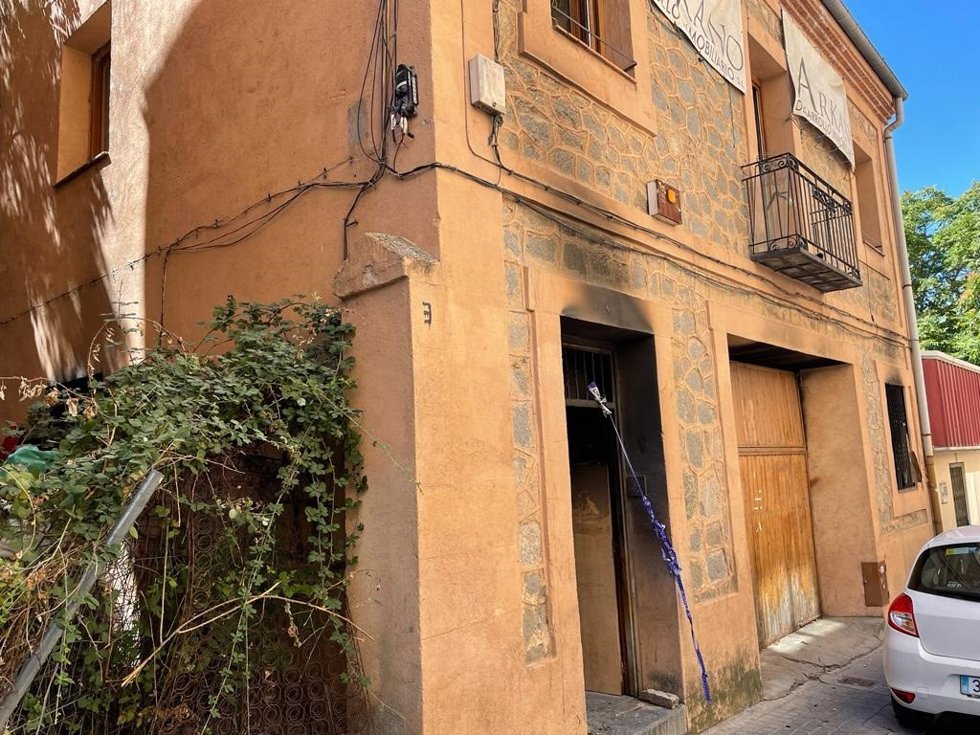 Fachada de la vivienda siniestrada