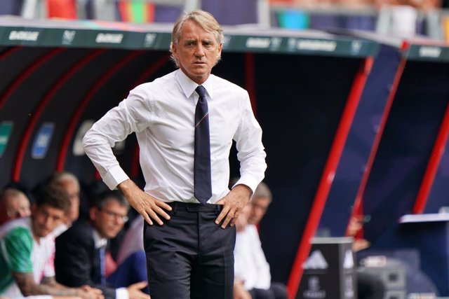 Archivo - 18 June 2023, Netherlands, Enschede: Italy head coach Roberto Mancini stands on the touchline during the UEFA Nations League final soccer match between Netherlands and Italy at De Grolsch Veste. Photo: Emmanuele Mastrodonato/LPS via ZUMA Press W