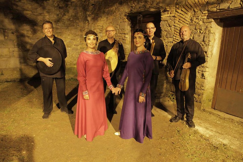 El grupo 'Luis Delgado Sexteto' actúa en el XXXII Festival Internacional en el Camino de Santiago.