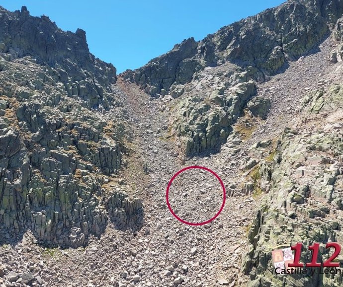 Rescatan a un montañero lesionado en un tobillo tras caerse cerca del pico Almanzor, en la sierra de Gredos (Ávila)