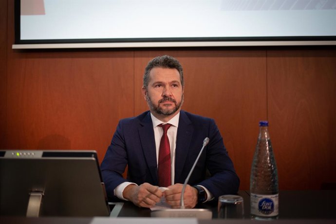 Archivo - El presidente de la Comisión Nacional del Mercado de Valores (CNMV), Rodrigo Buenaventura, interviene durante la inauguración telemática de la nueva delegación de la Comisión Nacional del Mercado de Valores (CMNV), a 28 de septiembre de 2021, 