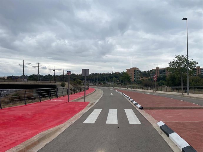 Archivo - Puente de Mas del Rosari, en Paterna (Valencia), para el tráfico de vehículos y peatones