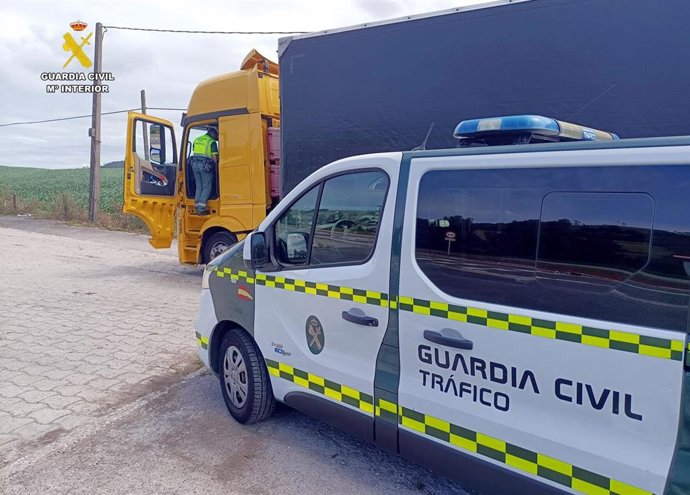 Nota De Prensa Guardia Civil Detiene A 5 Personas Por La Alteración De Tacógrafos