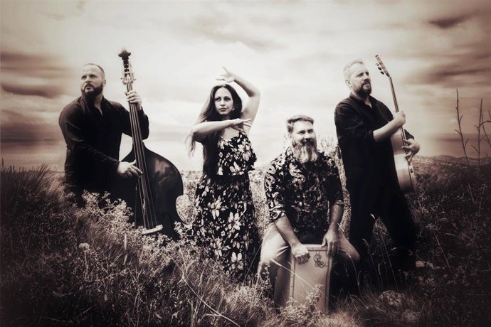 El Serrat más flamenco cierra el Festival Mira de Loja.