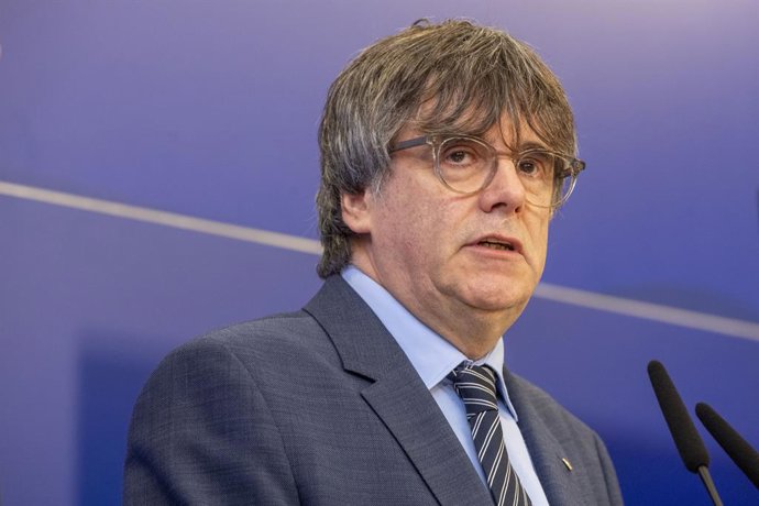 Archivo - Catalan leader in exile Carles Puigdemont pictured during a press conference regarding the evaluation of the sentence of the Court of the European Union on the lifting of the euro-parliamentary immunity of Catalan leader Puigdemont and separat