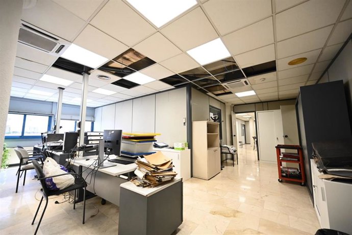 Una de las plantas del edificio de Avenidas afectado por una inundación.