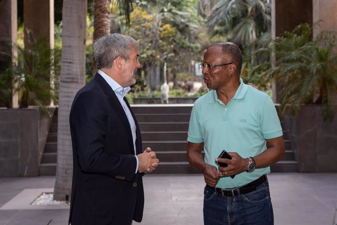 El presidente de Canarias, Fernando Clavijo, con el primer ministro de Cabo Verde, Ulisses Correia