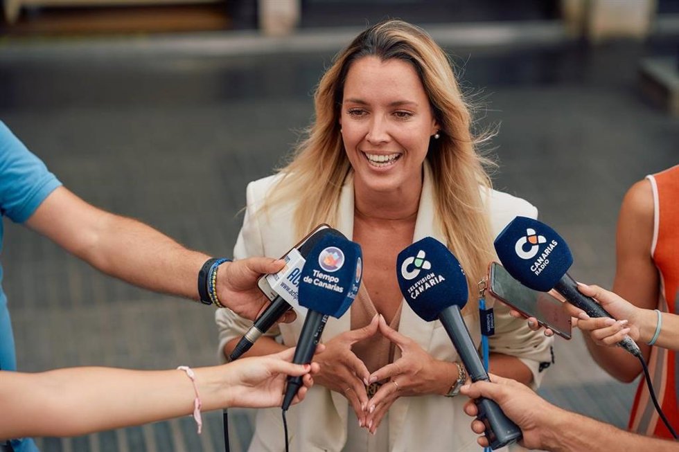 Archivo - La portavoz de Coalición Canaria, María Fernández