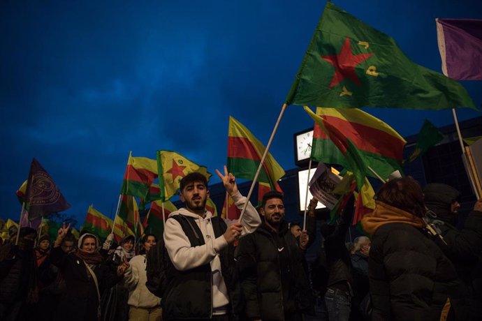 Archivo - Imagen de archivo de una manifestación en Alemania contra los ataques de Turquía dirigidos a las regiones pro-kurdas en Siria e Irak