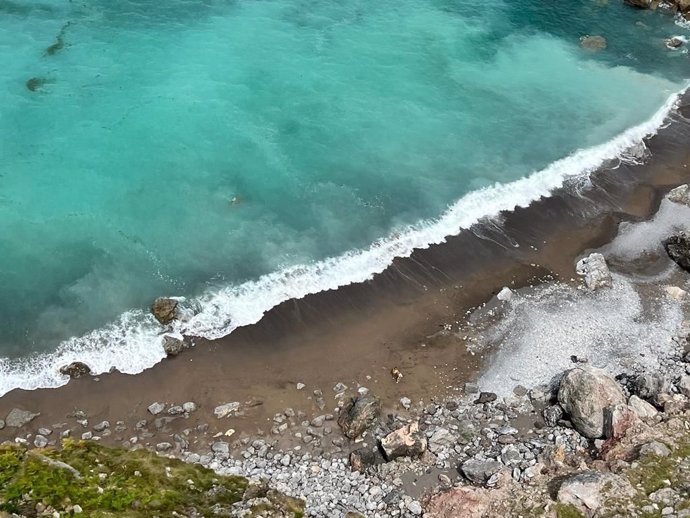 Ensenada de Erillo (Liendo), de donde han sido evacuadas ilesas las dos jóvenes de 17 y 18 años aisladas por la marea