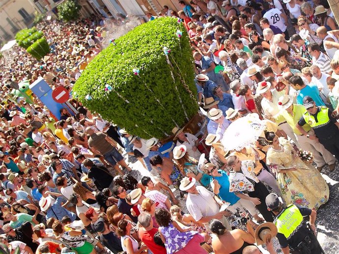 Archivo - Fiesta de les Albbegues en imagen de archivo