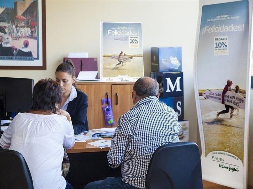 Archivo - Agencia de viajes.
