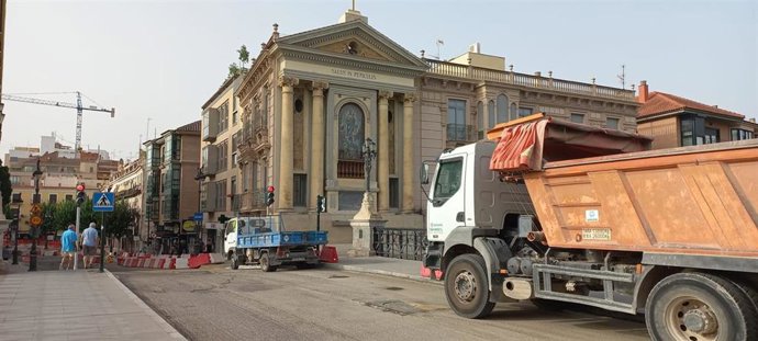 Archivo - Obras en el Puente Viejo de Murcia