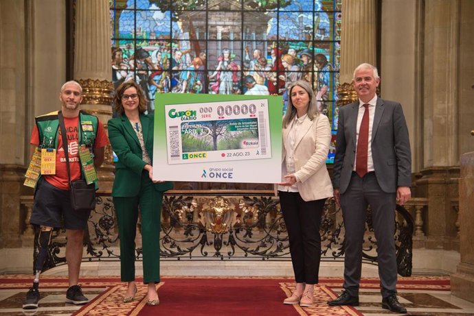 Ndp. El Roble De Artzentales, Protagonista De Un Cupón De La Once De La Serie Abraza Tu Árbol// Artzentaleseko Haritza, Besarkatu Zure Zuhaitza Saileko Onceko Kupoiaren Protagonista