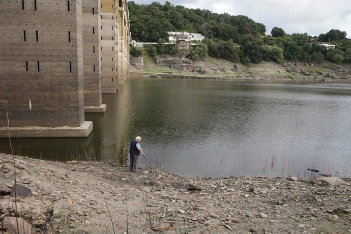 Embalse de Belesar en el Río Miño