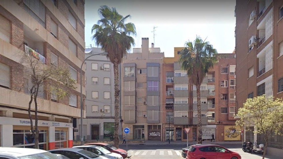 Edificio ocupado en la avenida de la Constitución de Valncia