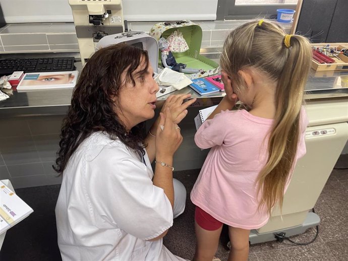 Ana se pone su parche en el Hospital de Sant Joan