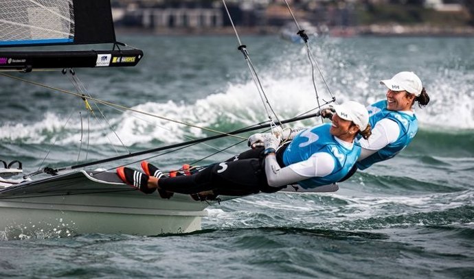 Archivo - Las regatistas españolas Támara Echegoyen y Paula Barceló