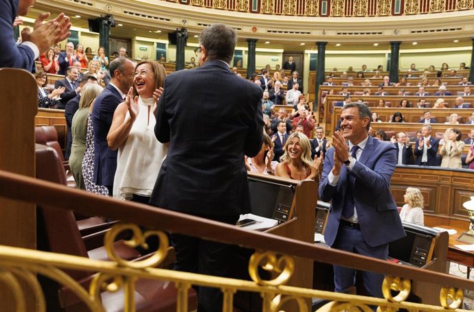 La diputada socialista y expresidenta de Baleares, Francina Armengol, el portavoz del PSOE en el Congreso, Patxi López y el presidente del Gobierno en funciones y secretario general del PSOE, Pedro Sánchez.