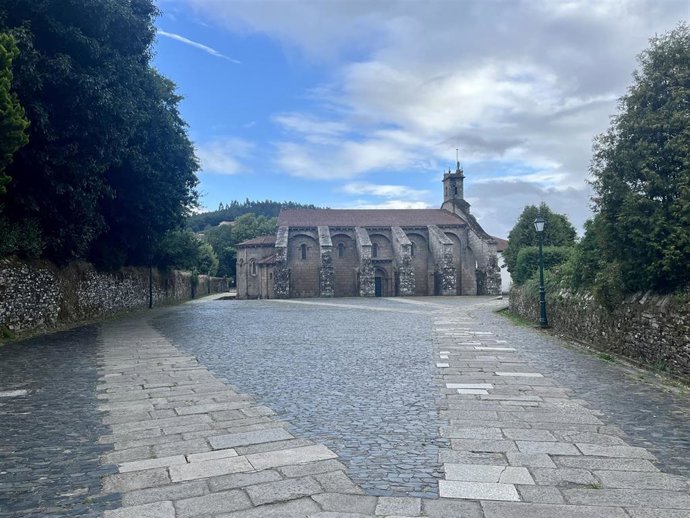 El Consorcio de Santiago acondicionará el entorno de la Colexiata de Sar Con un importe de 37.550 euros