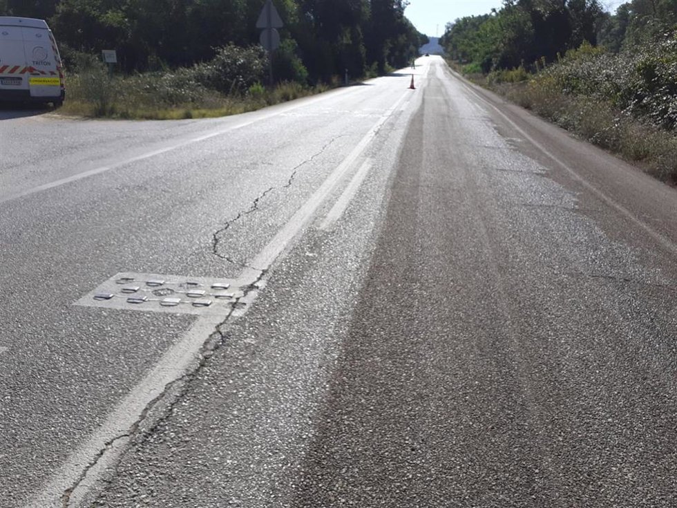 La Junta finaliza las obras de mejora del firme de la carretera A-405 en Castellar tras una inversión de 32.000 euros