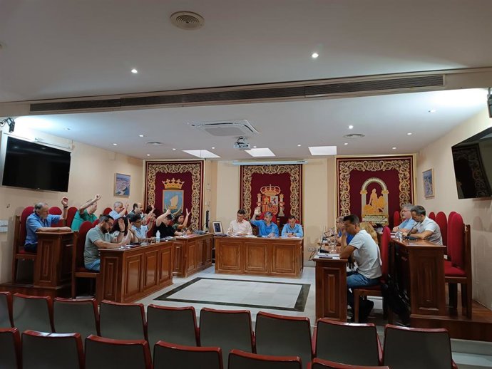 Archivo - Imagen de archivo de una sesión plenaria en el Consistorio coriano.