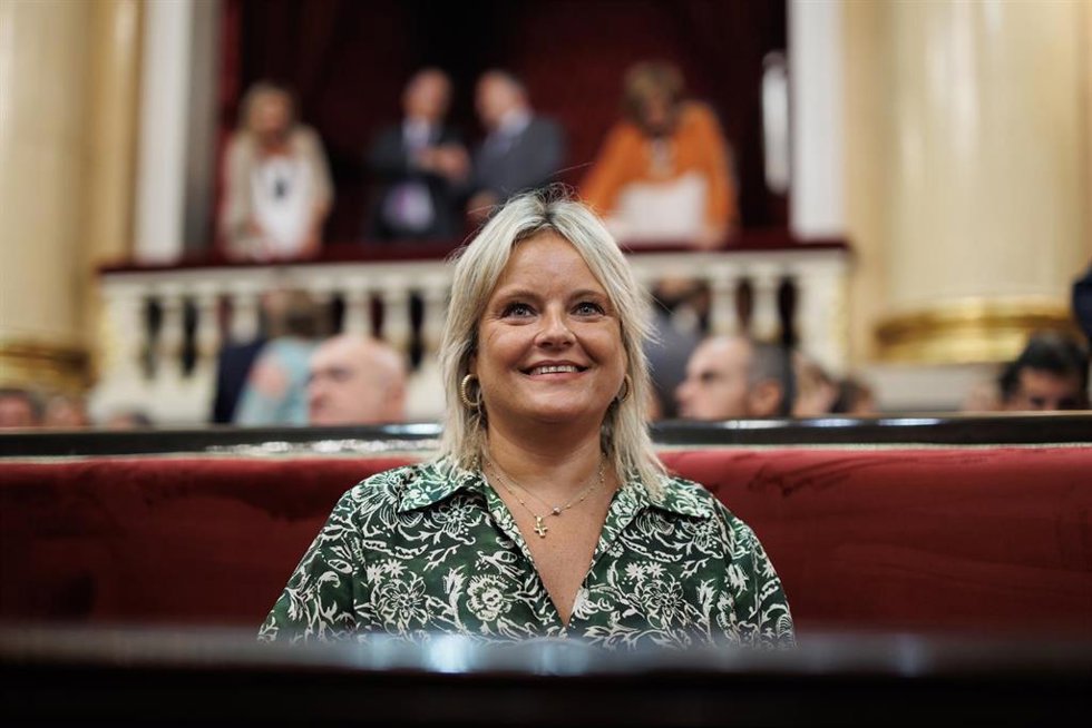 La senadora designada por la Asamblea de Madrid, Marimar Blanco, en el hemiciclo de la Cámara Alta antes de la Sesión Constitutiva, a 17 de agosto de 2023, en Madrid (España). El Congreso de los Diputados y el Senado surgidos de las elecciones generales