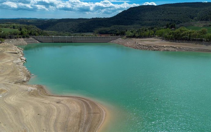 Archivo - Vista del pantano de Sant Pon, a 26 de abril de 2023, en Lleida, Catalunya (España)