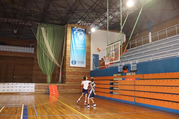 Polideportivo Andrés Estrada.