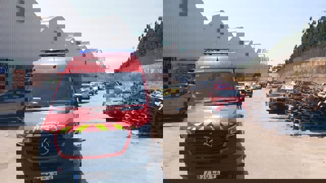 Camiones de Bomberos de Mallorca en Terracor tras el aviso de accidente.