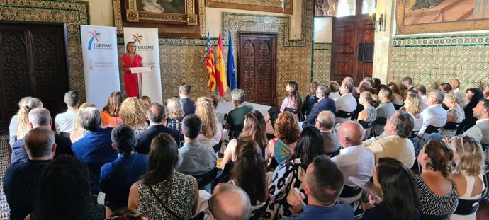 Acto de toma de posesión de los nuevos cargos del área de Turismo de la Conselleria de Innovación, Industria, Comercio y Turismo