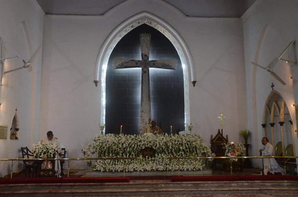 Archivo - Cristianos en la catedral de San Juan, en Peshawar,  Pakistán
