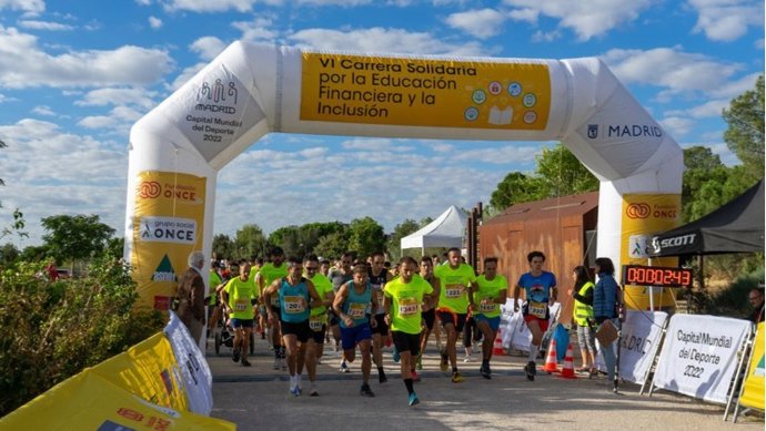 Carrera Solidaria Por La Educación Financiera Y La Inclusión