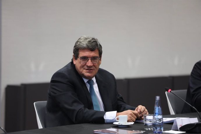 Archivo - El ministro de Inclusión, Seguridad Social y Migraciones, José Luis Escrivá.