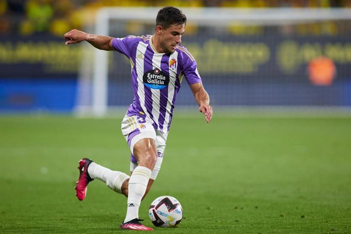 Archivo - Lucas Rosa, en un partido con el Real Valladolid.