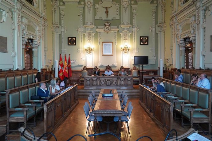 La Comisión Extraordinaria de Gobierno, Hacienda, Recursos Humanos, Promoción Económica y Turismo de esta mañana.