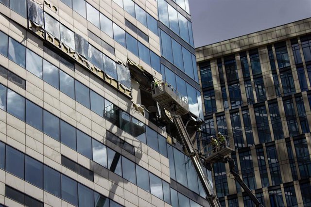 Destrucción causada en el centro de Moscú tras el impacto de un dron a finales de julio