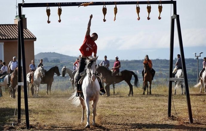 Nalda celebra este viernes el 'Día de los Gallos'