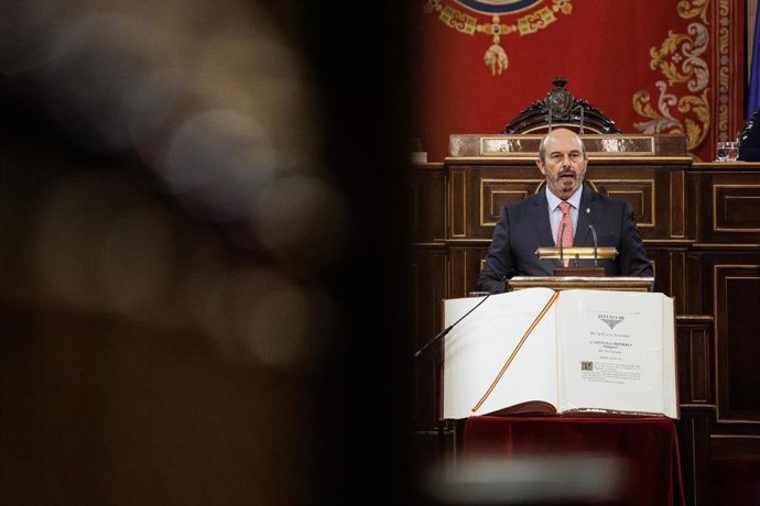 El nuevo presidente, Pedro Rollán, durante la Sesión Constitutiva, en el hemiciclo de la Cámara Alta, a 17 de agosto de 2023, en Madrid (España). El Congreso de los Diputados y el Senado surgidos de las elecciones generales del 23 de julio celebran hoy 
