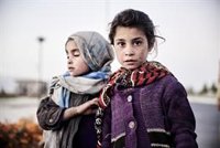 La UE critica las promesas rotas por los talibán y pide que reviertan prohibiciones contra mujeres y niñas