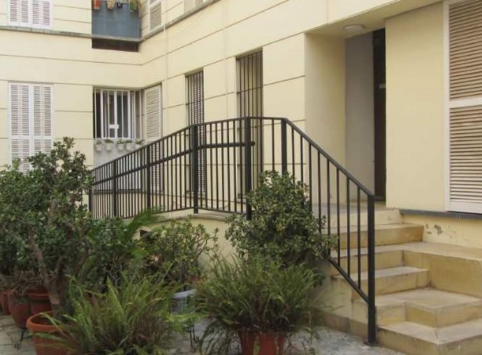 Interior del conjunto de viviendas de la calle Flandes objeto de actuación para mejorar la accesibilidad.