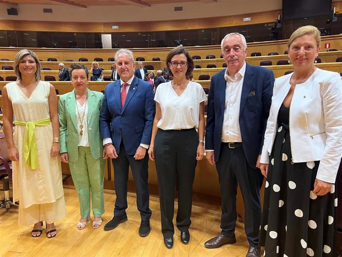 Integrantes de la nueva dirección del grupo socialista en el Senado