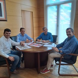 La villa de Íscar (Valladolid) ultima los preparativos para acoger el 15 de septiembre una meta de la Vuelta Ciclista.