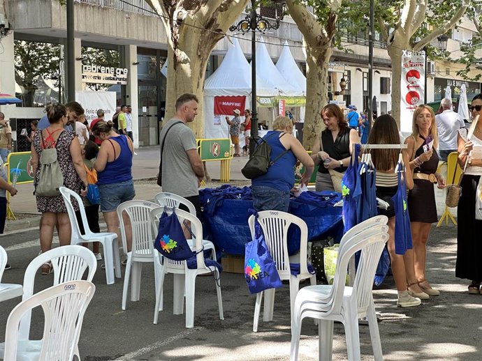 Xtiva (Valencia) vive una jornada de Fira sin ruido para visibilizar a les persones amb TEA