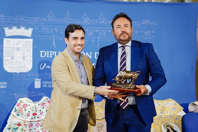 El periodista José Germán Estela pronuncia un emotivo Pregón del Toro de Lidia