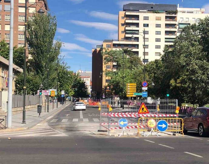 Foto de la @PoliciaVLL del corte de acceso a la plaza de Poniente
