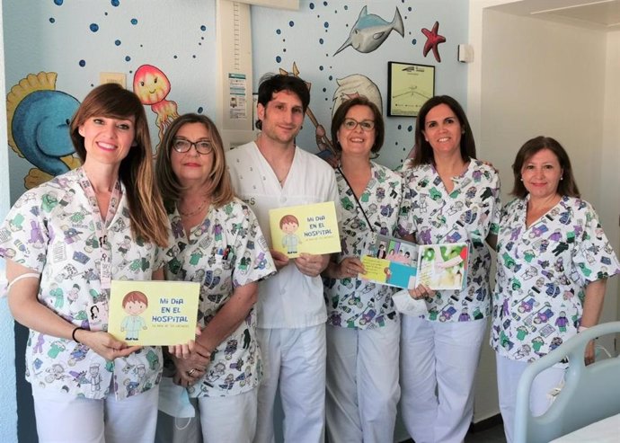 Mi día en el hospital, la hora de los valientes', libro editado por la Gerencia de Puertollano.